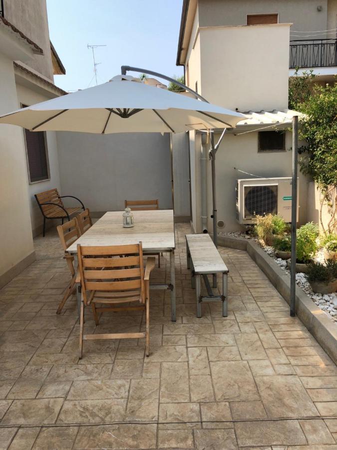 Marina Di Modica Suite Exterior foto